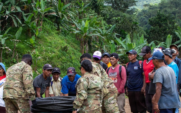 Joint Task Force - Bravo conducts a Sling Load operation to assist local Panamanian community