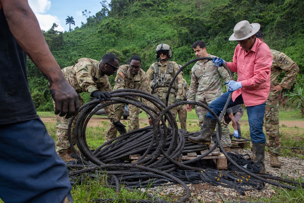 Joint Task Force - Bravo conducts a Sling Load operation to assist local Panamanian community