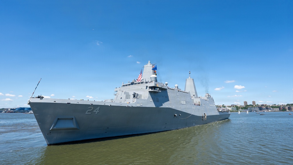 USS Arlington (LPD 24) Departs INR 250