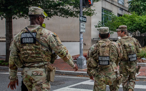 JTF- DC Ga Guardsmen on patrol