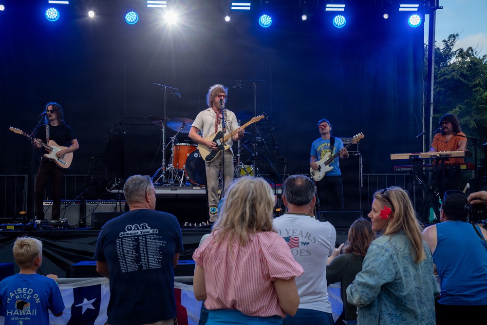 250th Birthday Celebration: MCBH hosts Heatwave concert