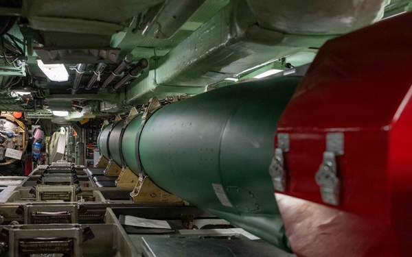 USS Columbia (SSN 771) conducts Harpoon missile onload in support of RIMPAC