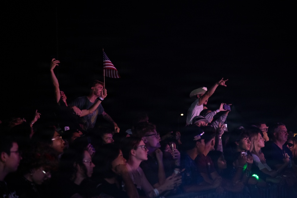 250th Birthday Celebration: MCBH hosts Heatwave concert