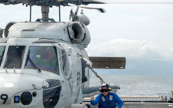 USCGC Midgett (WMSL 757) conducts cross-deck flight operations with Japan Maritime Self-Defense Force