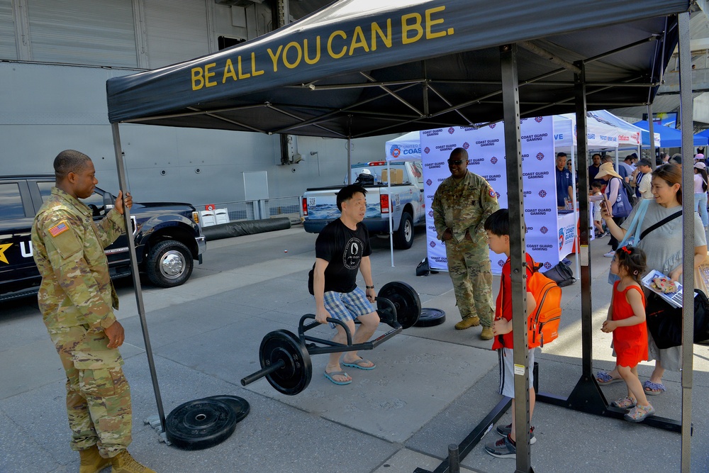 10th Mountain Division Band and Recruiters participate in Intrepid Museum 250th Birthday Celebration