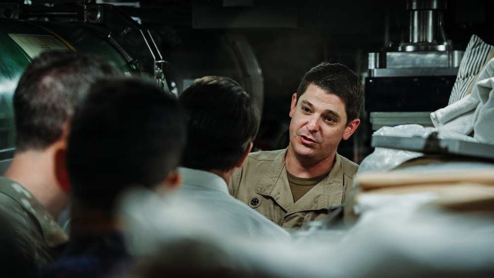 Assistant Secretary of War for Special Operations and Low-Intensity Conflict Derrick Anderson visits USS Hawaii (SSN 776)