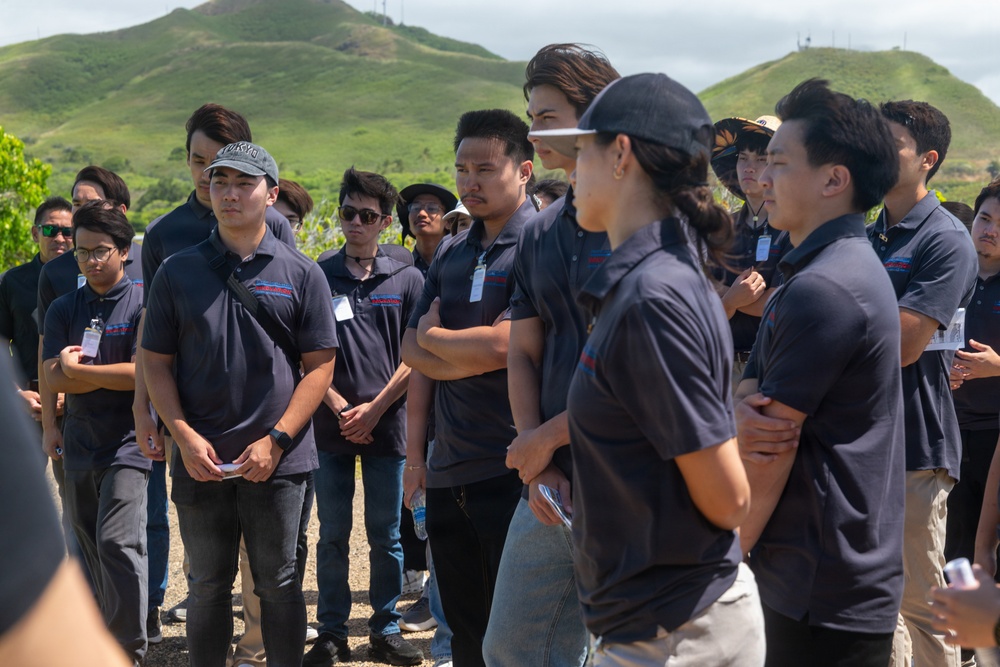 Knowledge Check: Pacific Intelligence Innovation Initiative Interns and students visit MCBH
