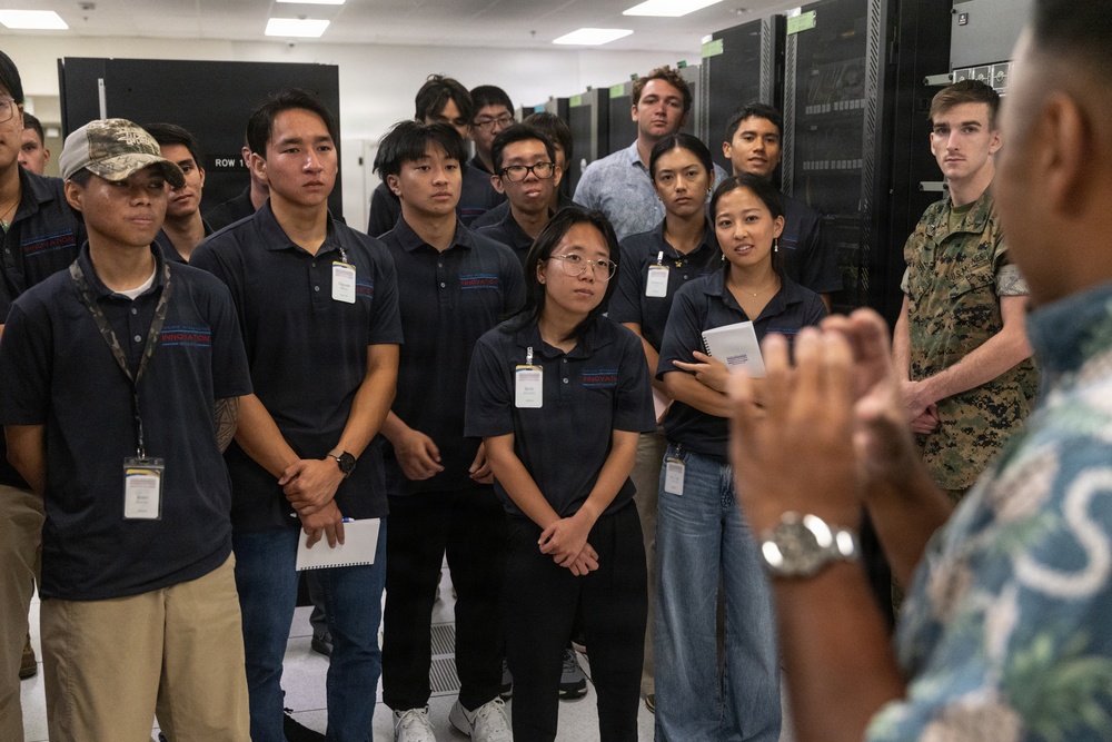 Knowledge Check: Pacific Intelligence Innovation Initiative Interns and students visit MCBH
