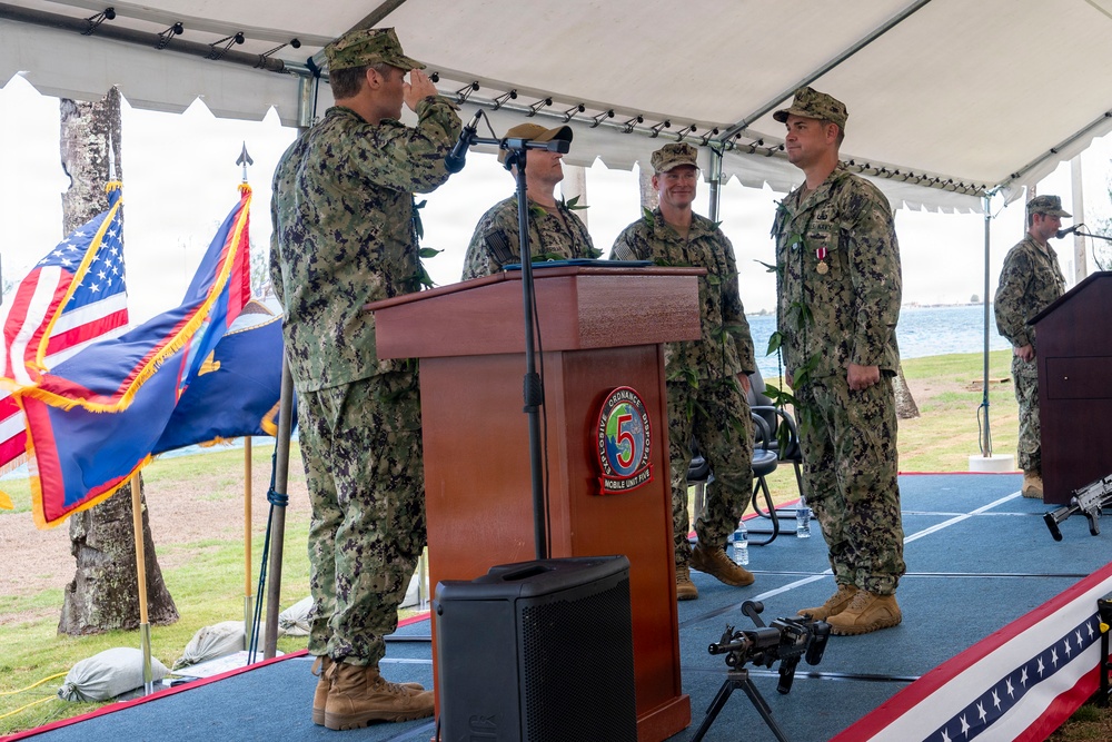 EODMU-5 conducts a change of command ceremony