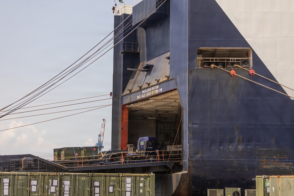U.S. Marines Conduct Port Operations in the Philippines