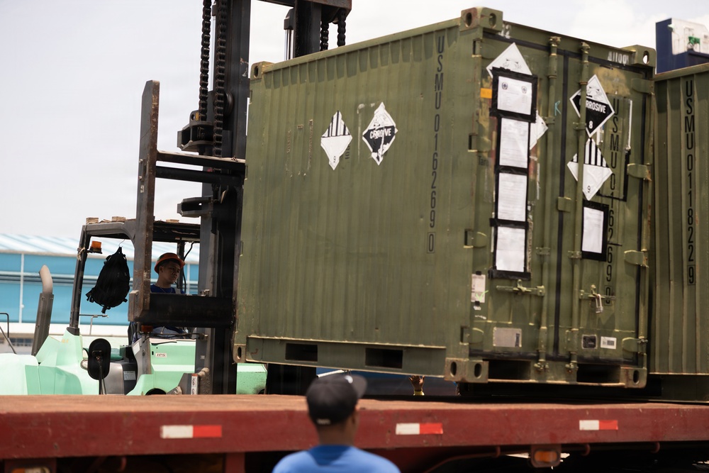 U.S. Marines Conduct Port Operations in the Philippines