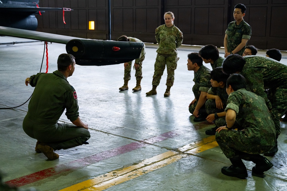 Seventh AF immerse ROKAF interpreters in Osan mission