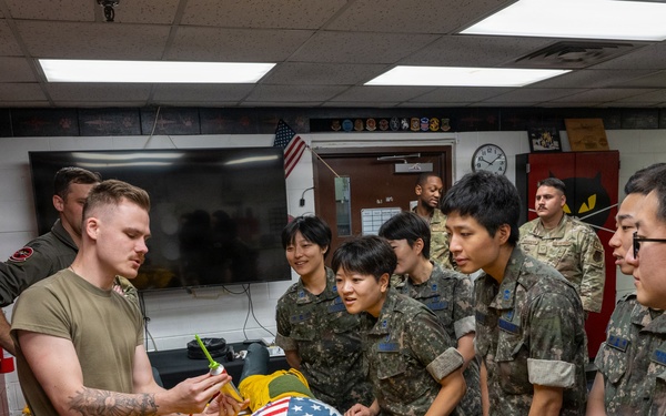 Seventh AF immerse ROKAF interpreters in Osan mission
