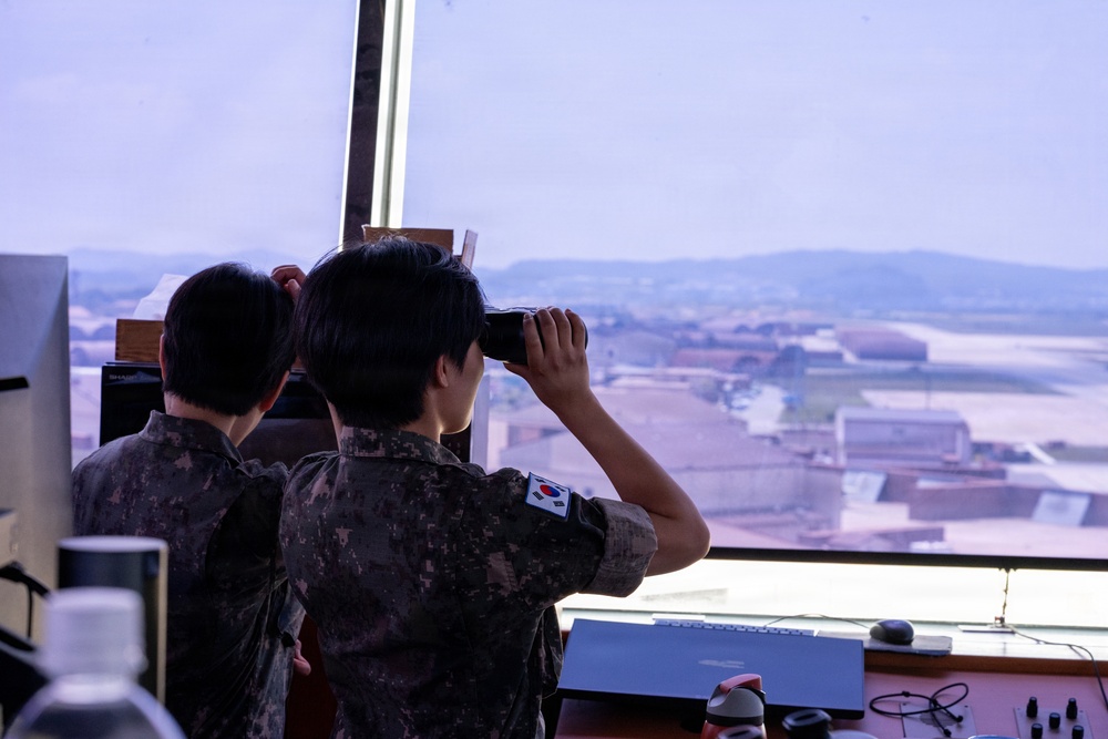 Seventh AF immerse ROKAF interpreters in Osan mission