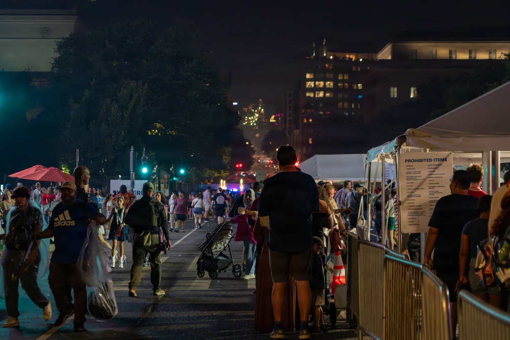 Members of the public re-enter the Great American State Fair during America 250