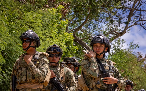 U.S. Marines, Mexican Naval Infantry conduct urban operations training