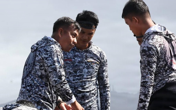PCG divers strengthen interoperability with U.S. Coast Guard during RIMPAC 2026