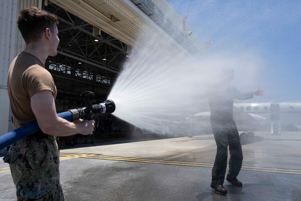 Executive Officer Cmdr. Laurvick's Final Flight at Fleet Activities Okinawa