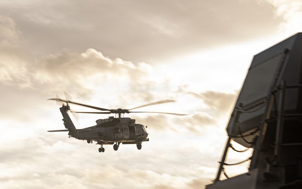 USS Mustin conducts flight operations