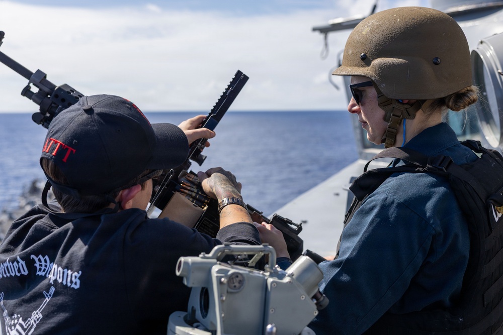 USS Mustin conducts a “killer tomato” inflatable surface target live-fire exercise