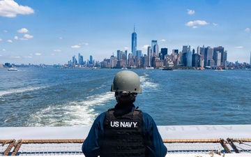 USS Arlington (LPD 24) Departs INR 250