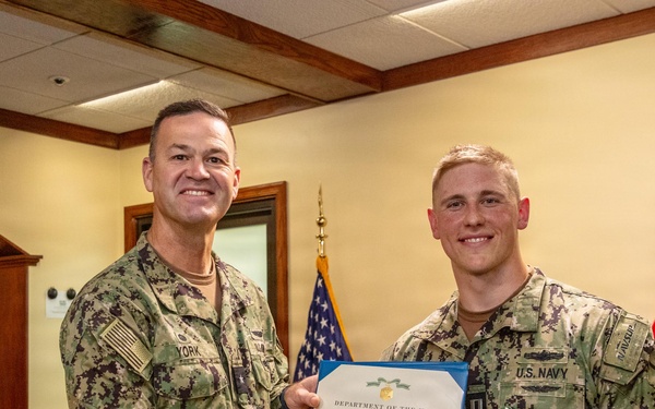 NAVSUP WSS Commander Recognizes Officers’ Warrior Ethos and Supply Chain Excellence with End-of-Tour Awards