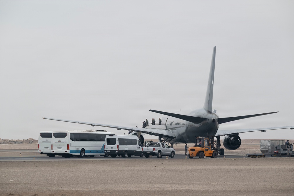 Chilean President, Twelfth Air Forces Commander visit Exercise Salitre