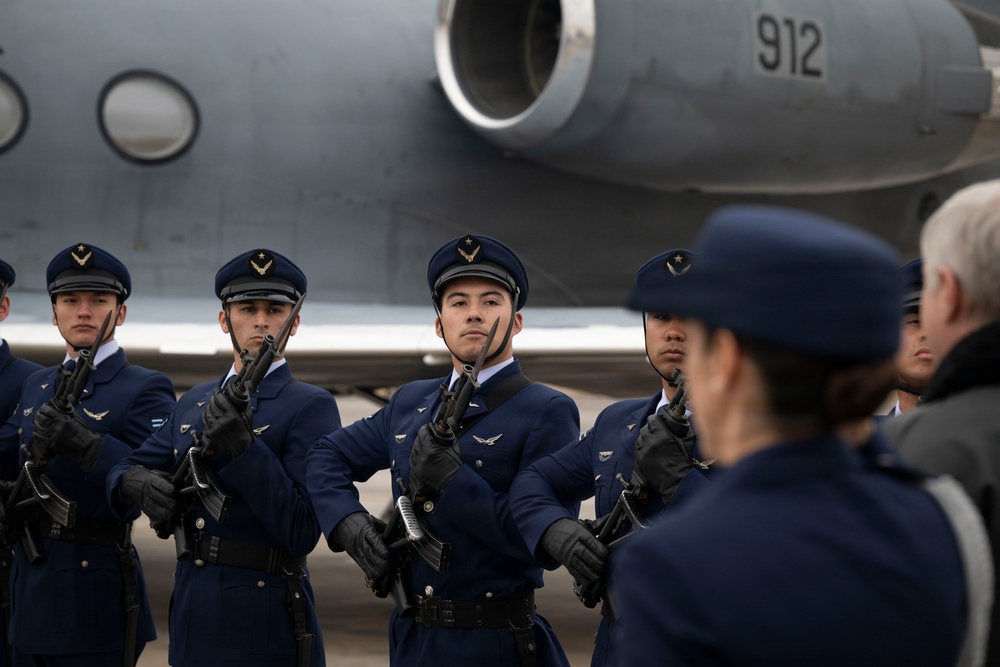 Chilean President, Twelfth Air Forces Commander visit Exercise Salitre