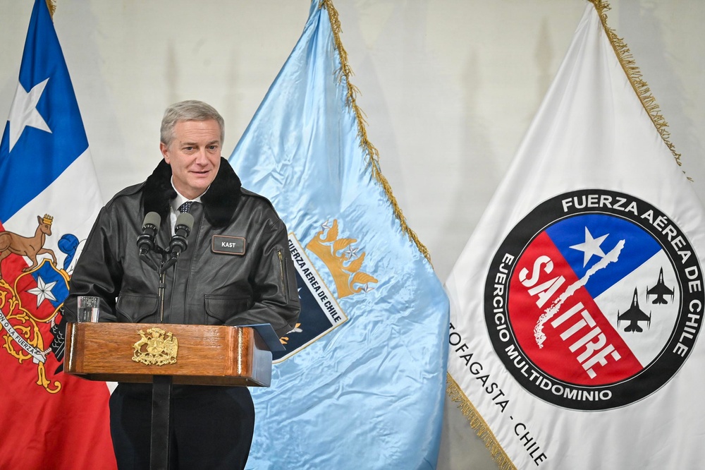 Chilean President, AFSOUTH commander visit Salitre 2026