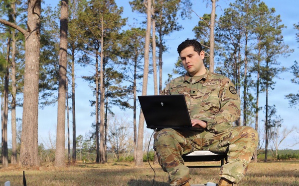 Army Cyber Capability Developers and Cyber Warfare Battalion collaborate on drone dominance 02