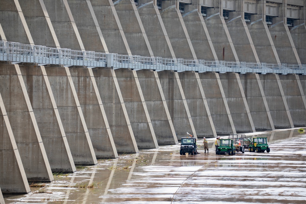 First-ever functional flow test conducted at Garrison Dam spillway