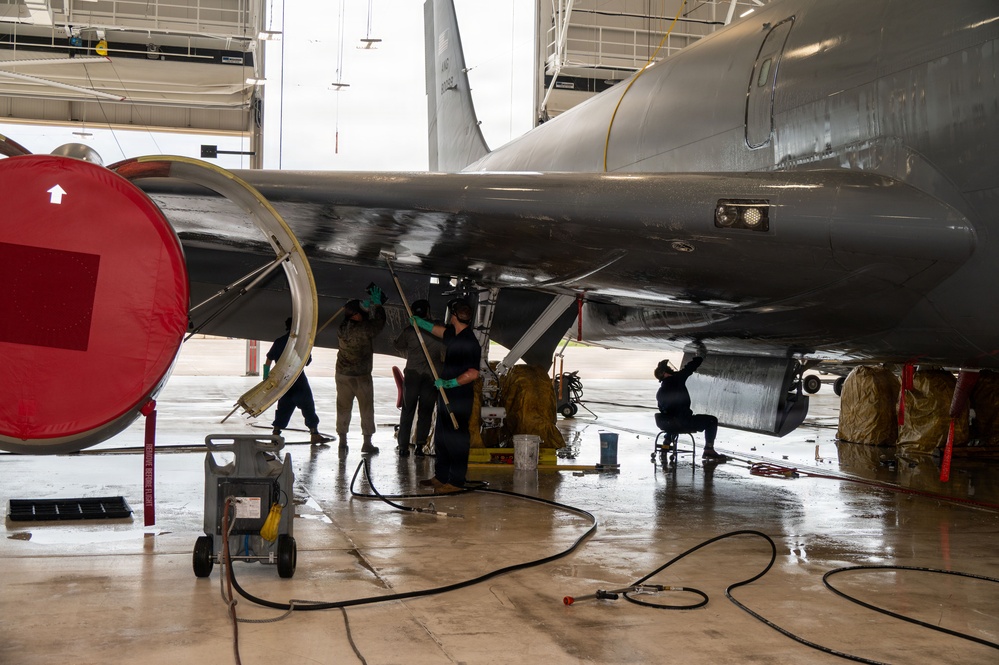 Maintaining Mission Readiness with Aircraft Wash