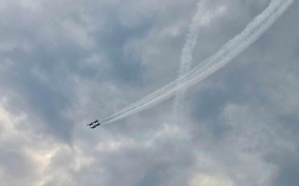 USAF Thunderbirds commemorate nation's 250th anniversary over D.C.`