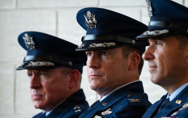 317th AW changes command from Col. Justin Diehl to Col. Christopher Welch
