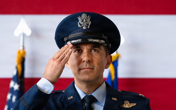 317th AW changes command from Col. Justin Diehl to Col. Christopher Welch