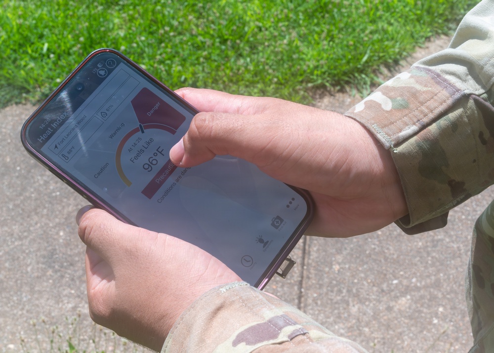 Beat the Heat: Pocket-sized thermal readiness with heat safety app