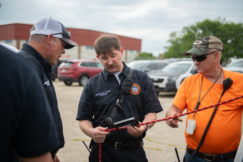 115th Fighter Wing simulates confined space rescue