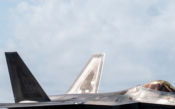 B-2 Spirits and F-22 Raptors complete integrated operations during BTF deployment
