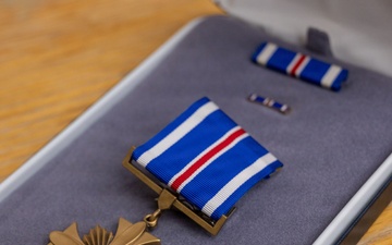 18th FIS pilot receives the Distinguished Flying Cross