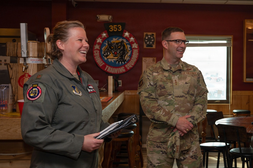 Lt. Gen. Davis visits Eielson AFB