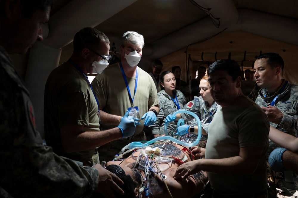 Saving lives in the battlefield: U.S., partner nations medical train together during Salitre 2026