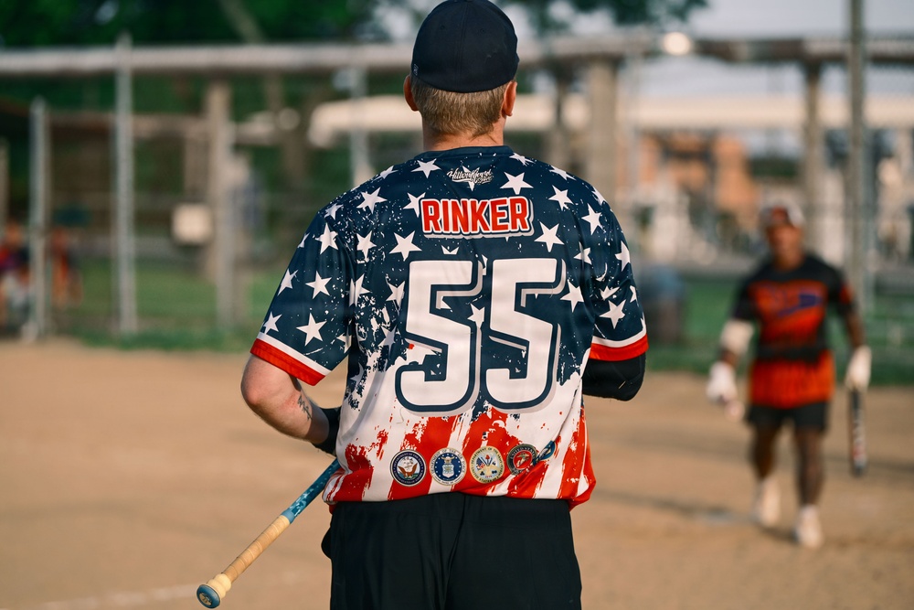 Sailors win softball championship