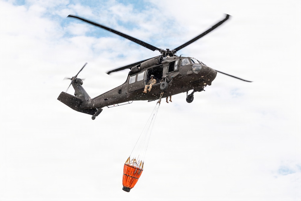 Maine Army National Guard UH-60 Black Hawk conducts aerial firefighting Training