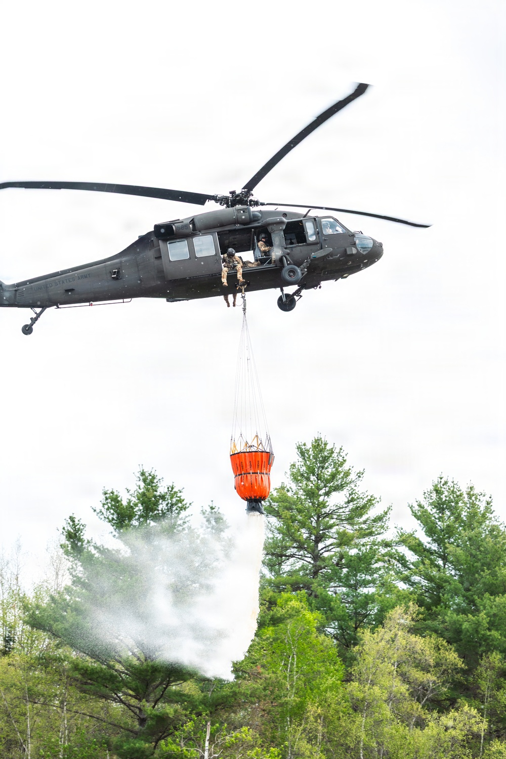 Maine Army National Guard UH-60 Black Hawk conducts aerial firefighting Training