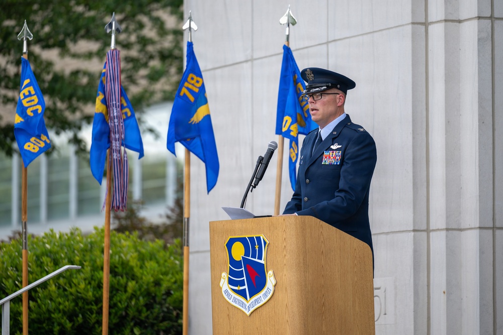 Dirkes takes command of AEDC