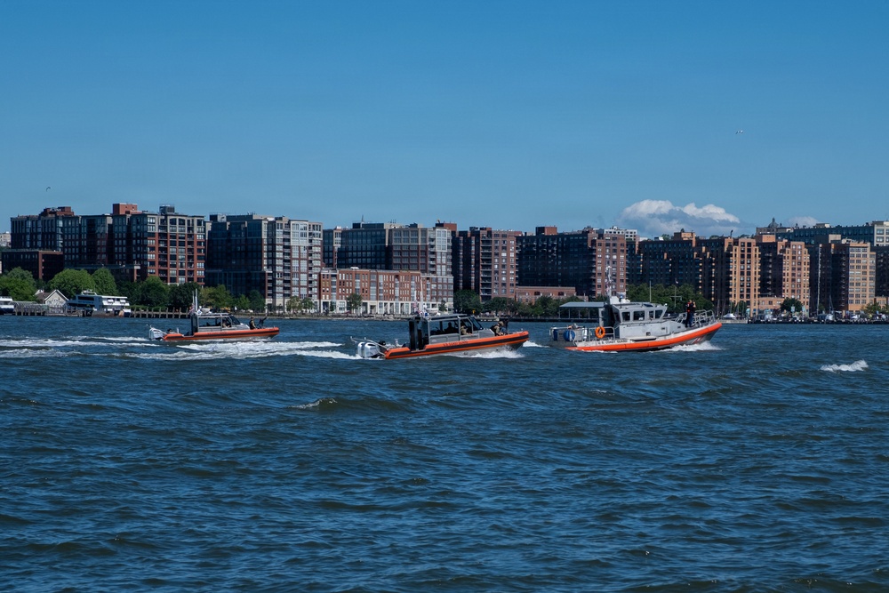 Chairman of the Joint Chiefs of Staff visits U.S. Coast Guard units in New York