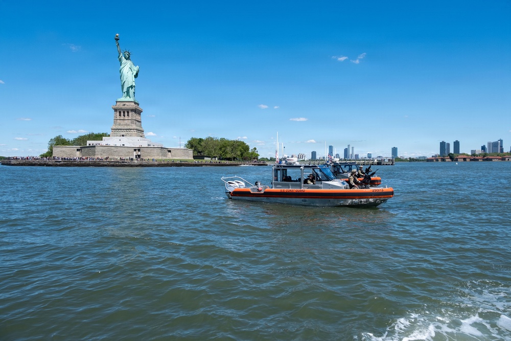 Chairman of the Joint Chiefs of Staff visits U.S. Coast Guard units in New York
