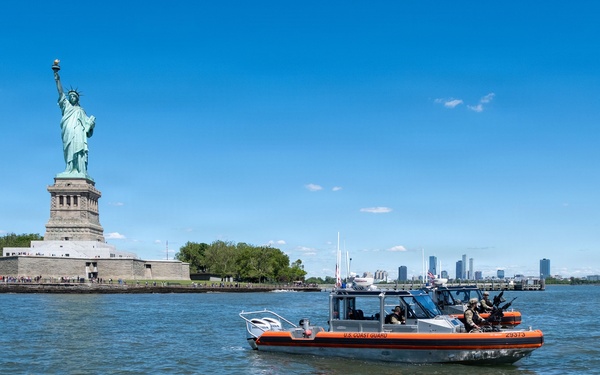 Chairman of the Joint Chiefs of Staff visits U.S. Coast Guard units in New York