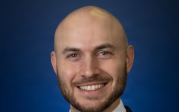 NUWC Division Newport engineer wins 2025 Rosenblatt Young Naval Engineer Award from American Society of Naval Engineers