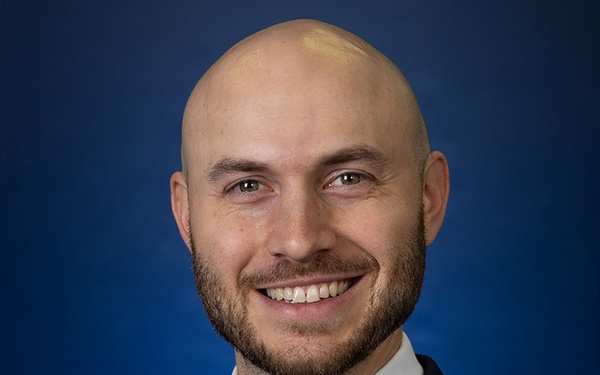 NUWC Division Newport engineer wins 2025 Rosenblatt Young Naval Engineer Award from American Society of Naval Engineers